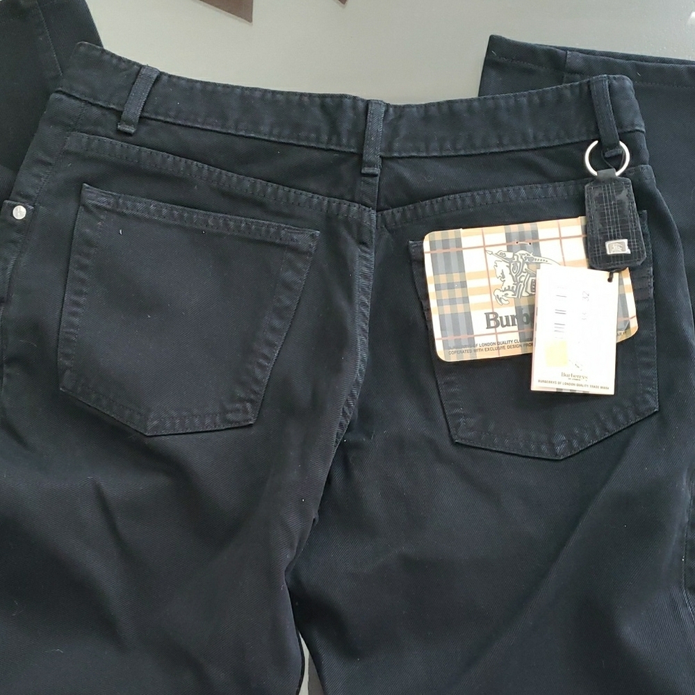 Burberry Black Straight Jeans with Classic Style